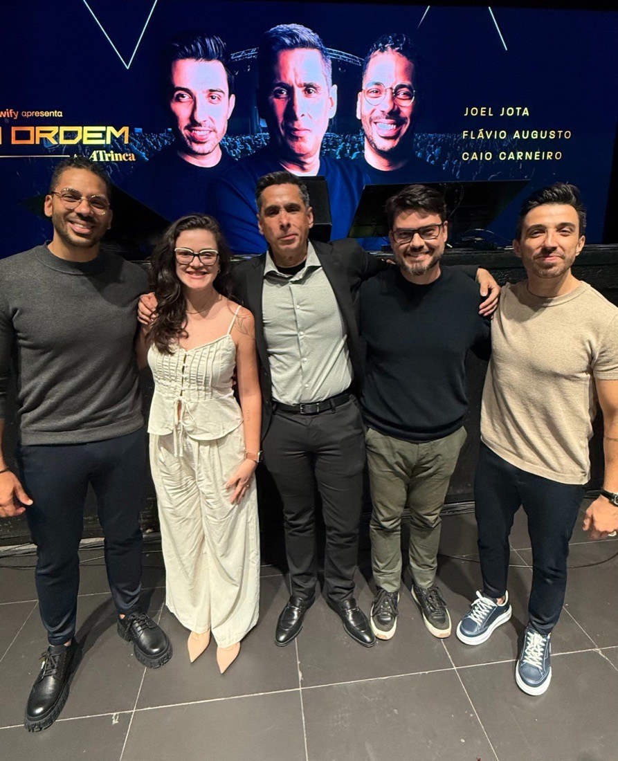 Willian Crespo com o grupo da formação de mentores da Trinca